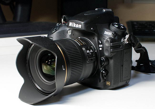 Nikon20mmf18.jpg